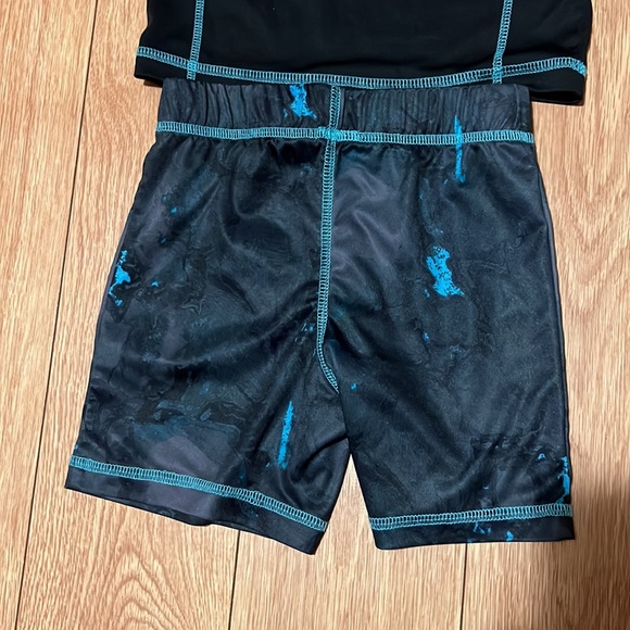 Blaze Outfit 3T - Picture 4 of 7